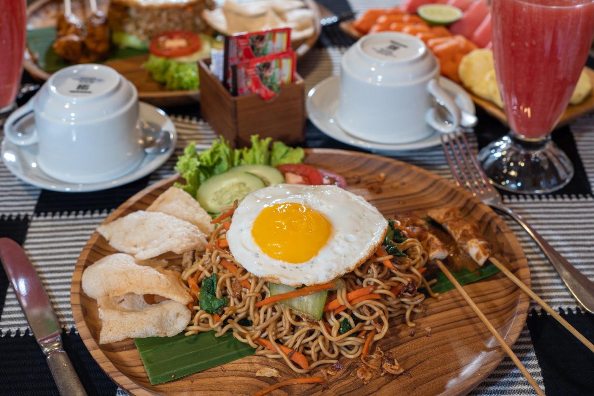 Vinaya * Ubud