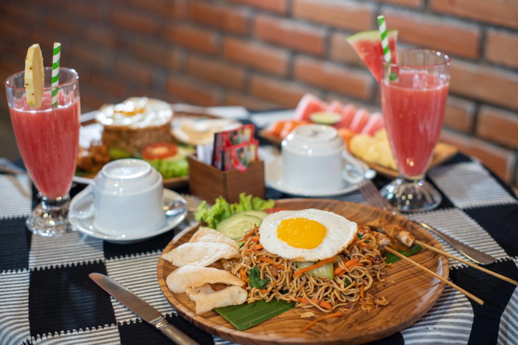 Vinaya * Ubud